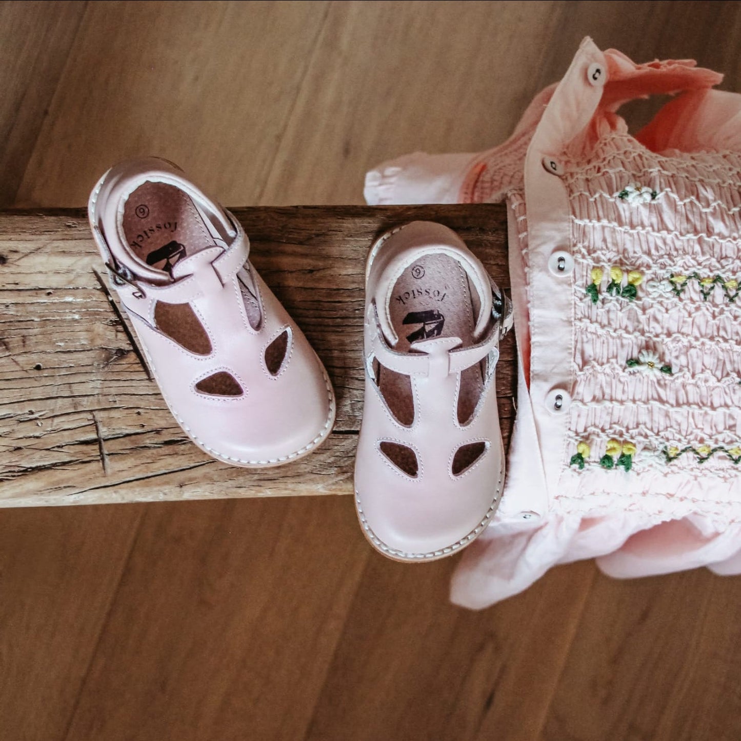 Bobbie T-Bar - Petal