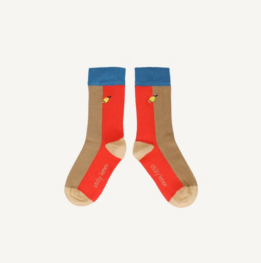 Sticky Lemon socks | colourblocking | red hat + jane beige